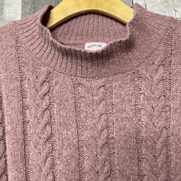 HIPPIE Rose Women’s Long Sleeve Cropped Mock Neck Cable Knit Sweater. XL. GUC - Picture 2 of 11